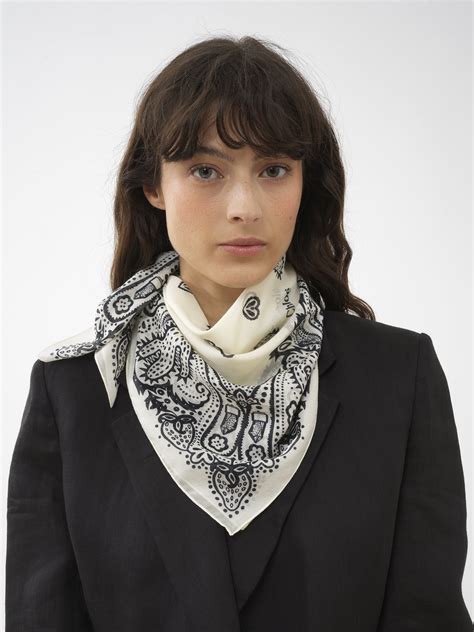 AAA Quality CHLOE Scarf